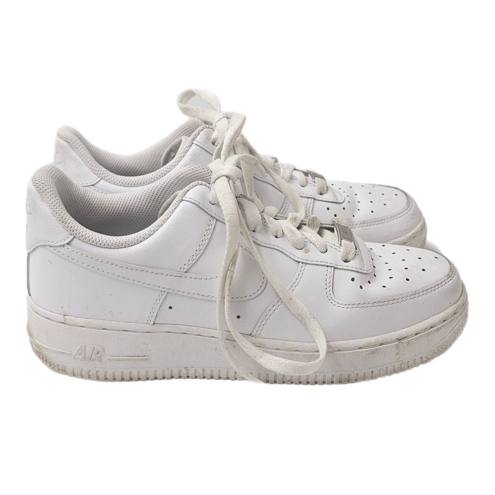 Nike Air Force 1 Low 07 Triple White Leather Sneakers Womens 8 EU39 Low Top